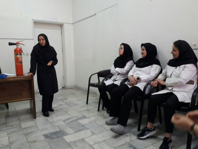 برگزاری مانور آمادگی آزمایشگاههای معاونت بهداشتی دانشگاه در برابر حوادث احتمالی